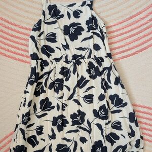 Old Navy Kids Dress in Black and White Floral